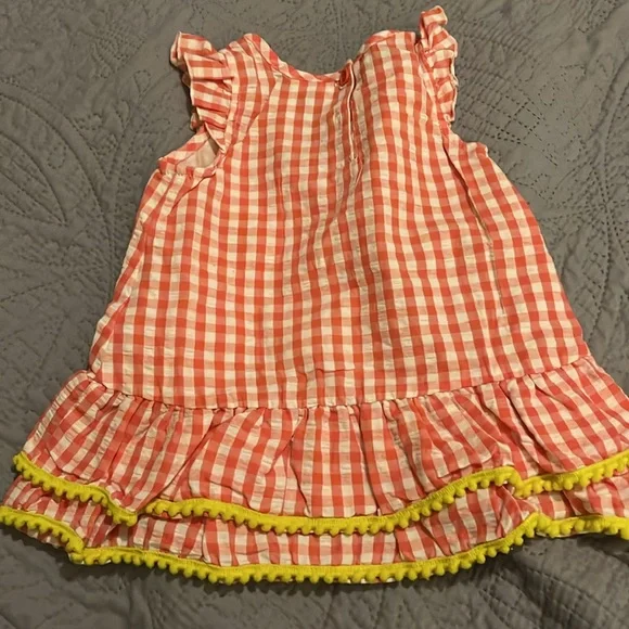 Adorable Giraffe and Flamingo Baby Dresses - Picture 7 of 13